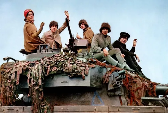 Help_GB-1965_web.jpg